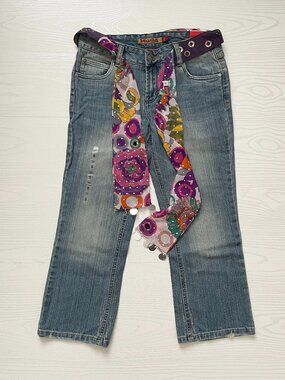 Vintage Y2K Mudd Junior's Capri Jeans 5 Crop Denim Scarf Low Rise Mallcore Bratz
